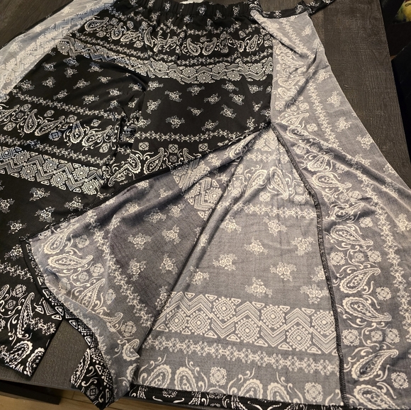 Pants - Picture 4 of 4